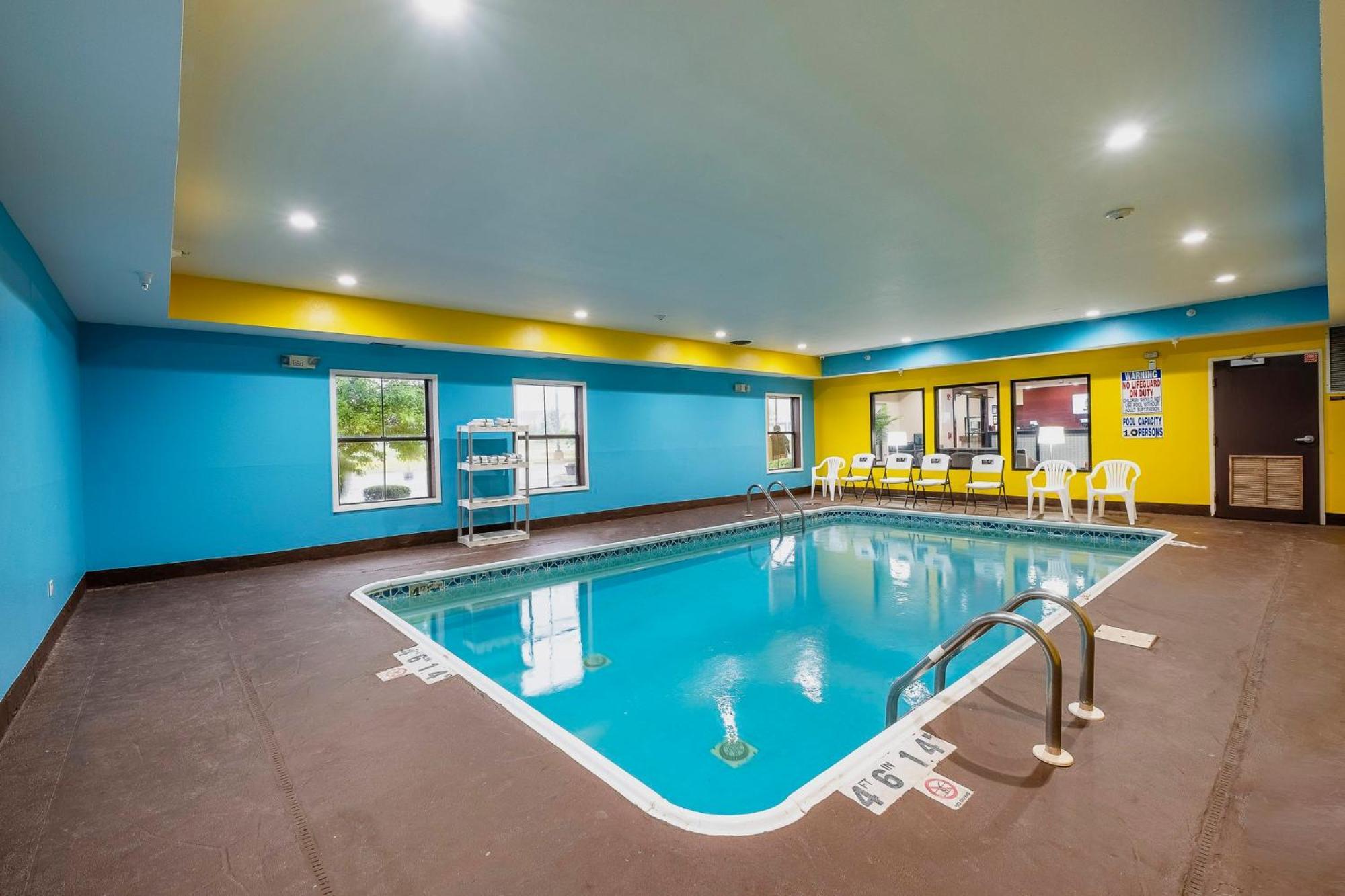 Red Roof Inn & Suites Monee Esterno foto