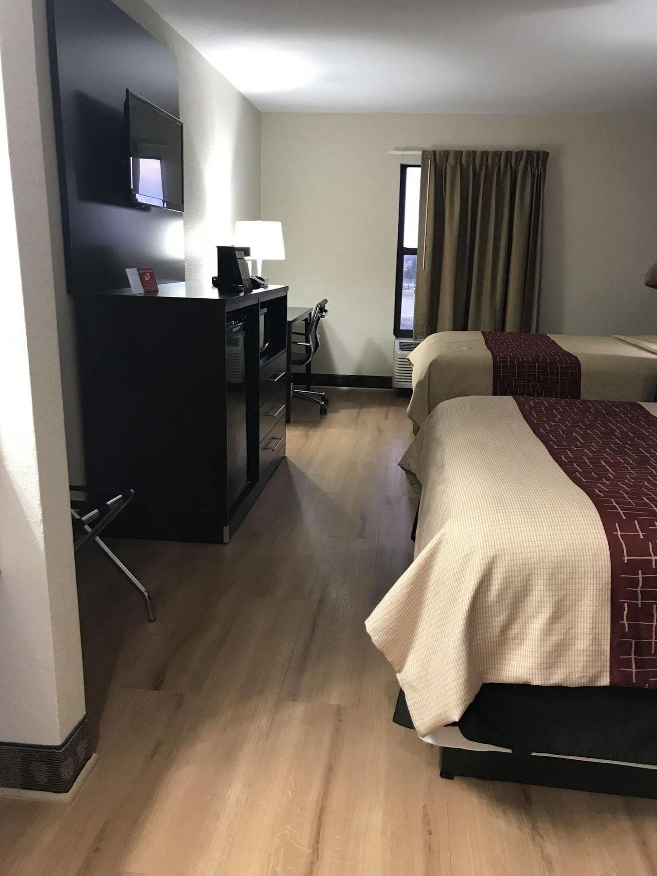 Red Roof Inn & Suites Monee Esterno foto